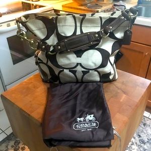 COACH SIGNATURE LARGE COTTON CARLY HOBO 10795